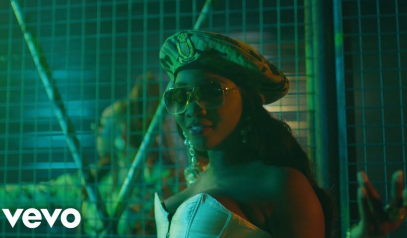 Simi feat. Fave - Loyal official video